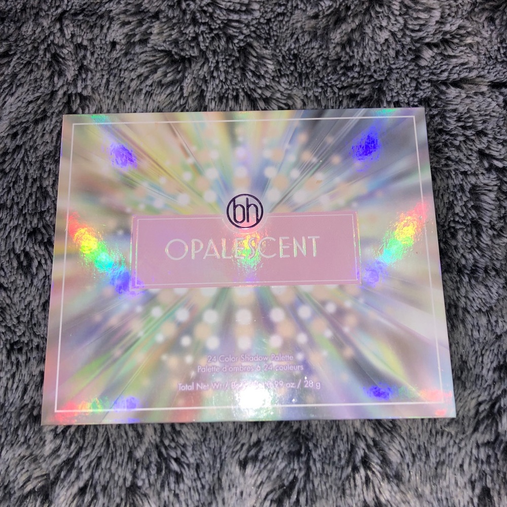 BH Cosmetics opalescent palette